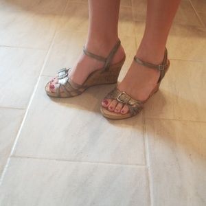 Wedge sandals.